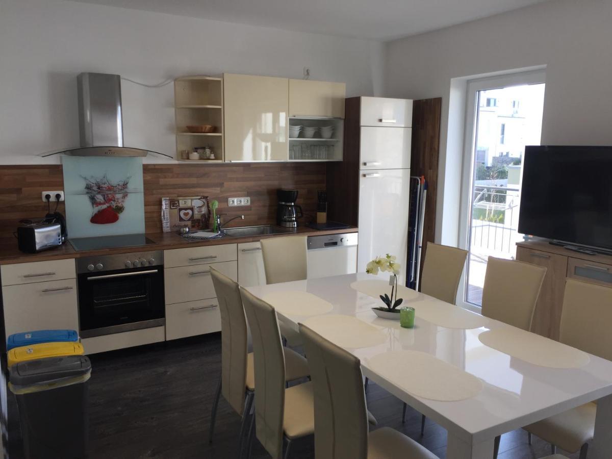 Appartements Am Hafen Цвенкау Екстериор снимка
