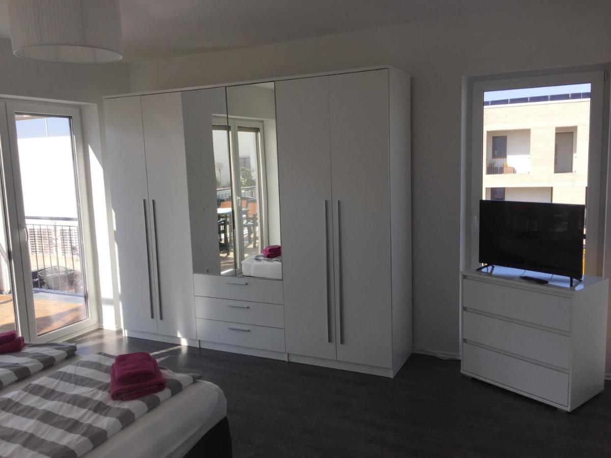 Appartements Am Hafen Цвенкау Екстериор снимка