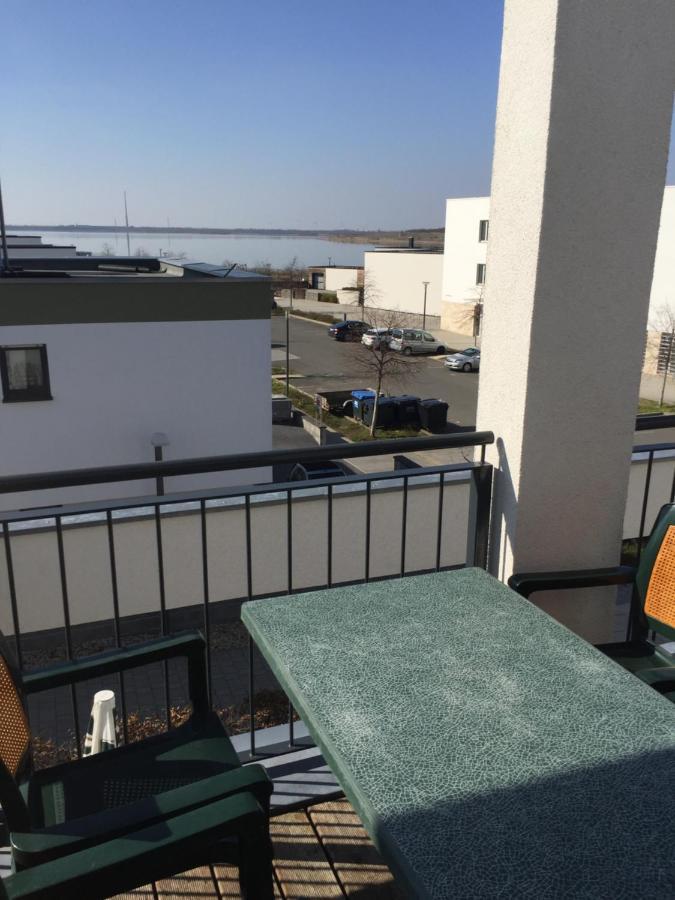Appartements Am Hafen Цвенкау Екстериор снимка