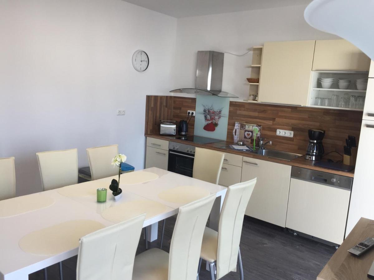 Appartements Am Hafen Цвенкау Екстериор снимка