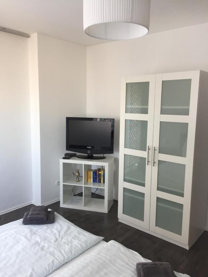 Appartements Am Hafen Цвенкау Екстериор снимка